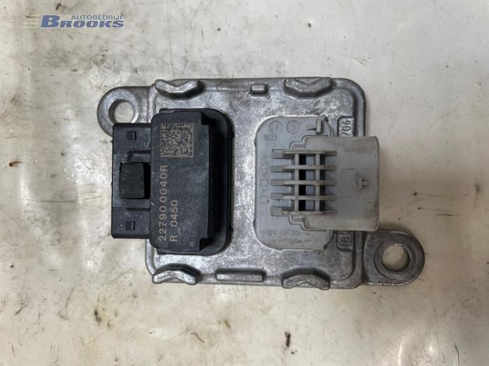 Usagé Capteur NOx Renault Trafic (1FL/2FL/3FL/4FL) 2.0 dCi 16V 150 Prix € 75,00 Règlement à la marge proposé par Autobedrijf Brooks