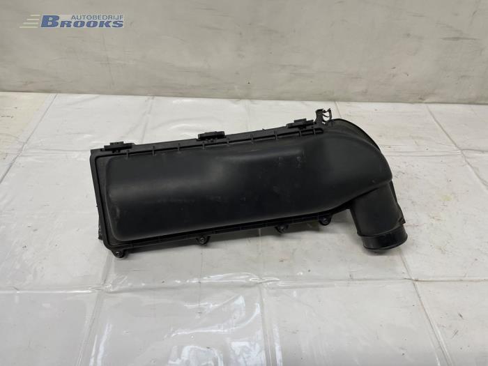 Gebrauchte Luftfiltergehäuse Peugeot 3008 I (0U/HU) 1.6 16V THP 150 Preis € 25,00 Margenregelung angeboten von Autobedrijf Brooks