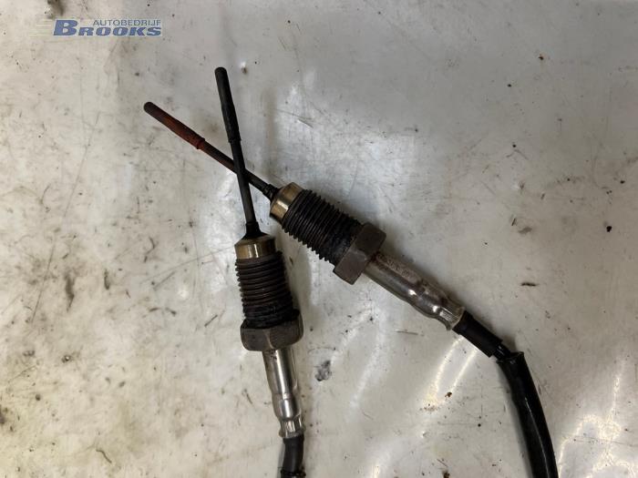 Auspuff Temperatursensor van een Peugeot 308 SW (L4/L9/LC/LJ/LR) 1.6 BlueHDi 120 2014