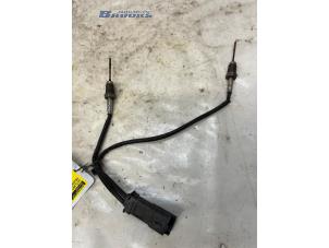 Usagé Capteur température d'Echappement Peugeot 308 SW (L4/L9/LC/LJ/LR) 1.6 BlueHDi 120 Prix € 50,00 Règlement à la marge proposé par Autobedrijf Brooks