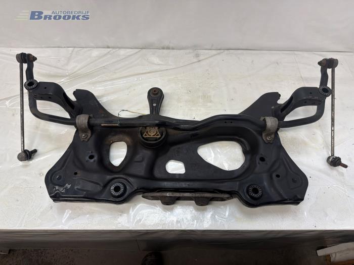 Used Subframe Volkswagen Golf VII (AUA) 1.6 TDI BMT 16V Price € 40,00 Margin scheme offered by Autobedrijf Brooks