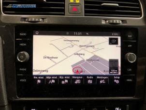 Usados Pantalla de navegación Volkswagen Golf VII (AUA) 1.6 TDI BMT 16V Precio € 150,00 Norma de margen ofrecido por Autobedrijf Brooks