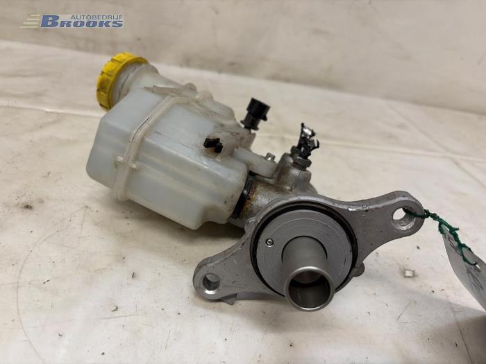 Gebrauchte Hauptbremszylinder Fiat 500 (312) 1.2 Preis € 20,00 Margenregelung angeboten von Autobedrijf Brooks