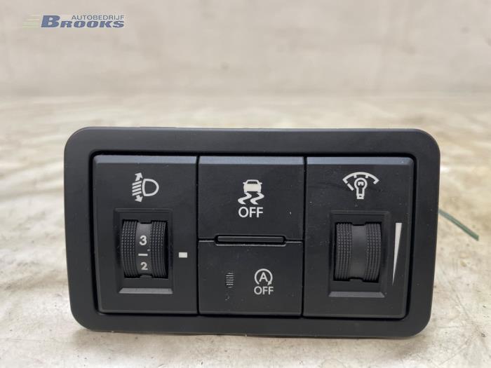 Używane Przelacznik Hyundai i20 1.2i 16V Cena € 30,00 Procedura marży oferowane przez Autobedrijf Brooks