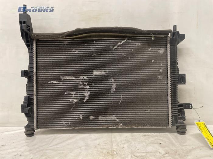 Gebrauchte Kühler Ford Grand C-Max (DXA) 1.0 Ti-VCT EcoBoost 12V 125 Preis € 30,00 Margenregelung angeboten von Autobedrijf Brooks