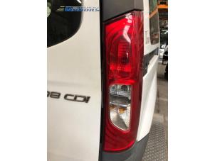Begagnade Baklykta, höger Mercedes Citan (415.7) 1.5 108 CDI Euro 6 Pris € 40,00 Marginaltabell erbjuds av Autobedrijf Brooks