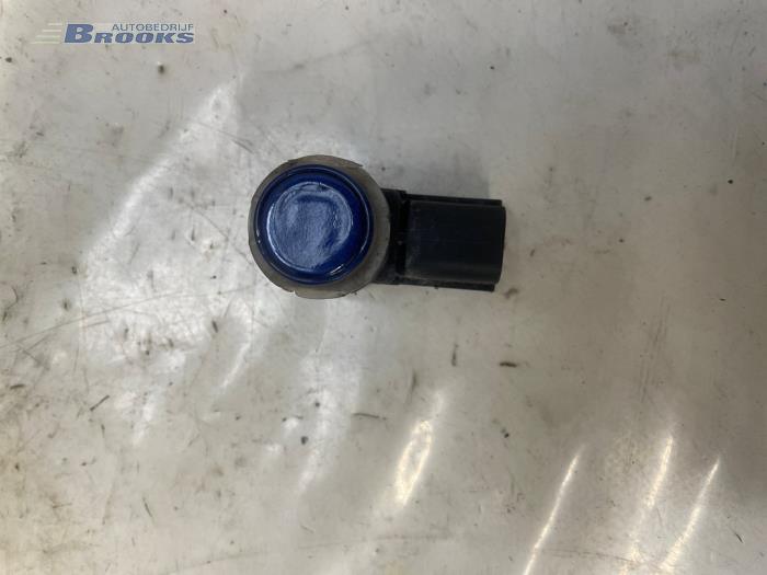 Usados Sensor PDC Ford Grand C-Max (DXA) 1.0 Ti-VCT EcoBoost 12V 125 Precio € 10,00 Norma de margen ofrecido por Autobedrijf Brooks