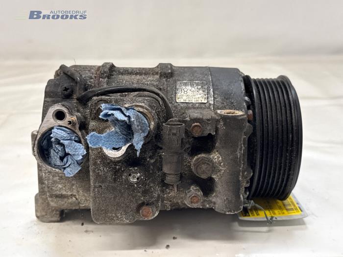 Usagé Pompe clim Mercedes E Combi 4-matic (S211) 3.0 E-320 CDI 24V Prix € 75,00 Règlement à la marge proposé par Autobedrijf Brooks