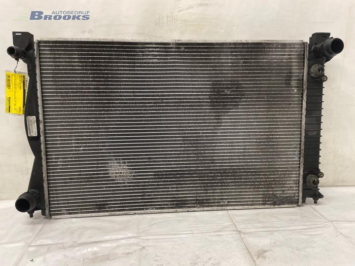 Usagé Radiateur Audi A6 Allroad Quattro (C6) 3.0 TDI V6 24V Prix € 50,00 Règlement à la marge proposé par Autobedrijf Brooks