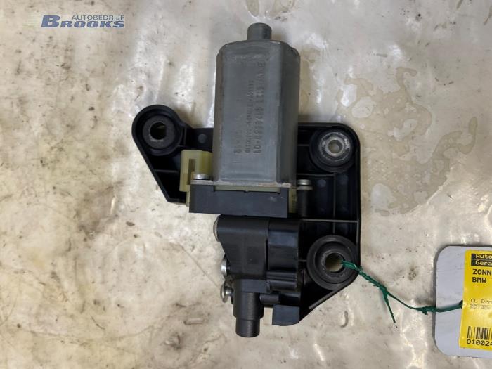 Curtain motor