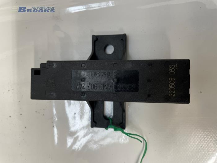 Używane Keyless Entry-Antena Audi e-tron S (GEN) Quattro 95 kWh Cena € 10,00 Procedura marży oferowane przez Autobedrijf Brooks