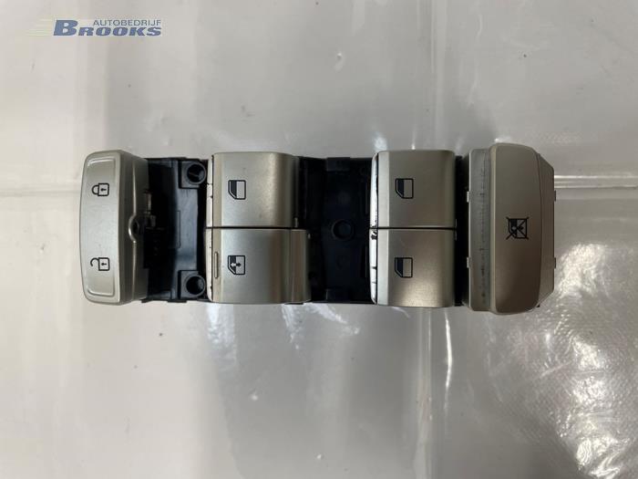 Usados Interruptor de ventanilla eléctrica Hyundai Nexo I FCEV FWD Precio € 100,00 Norma de margen ofrecido por Autobedrijf Brooks