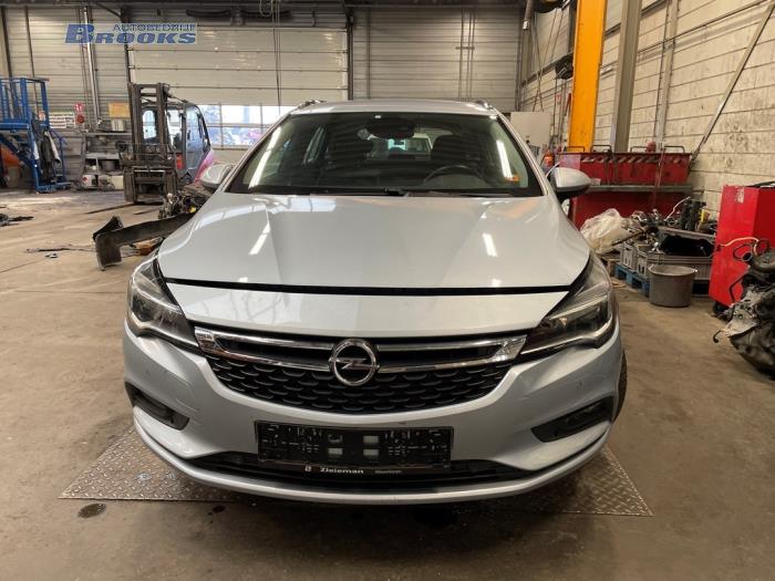 Gebrauchte Bremszange links hinten Opel Astra K Sports Tourer 1.6 CDTI 110 16V Preis € 30,00 Margenregelung angeboten von Autobedrijf Brooks