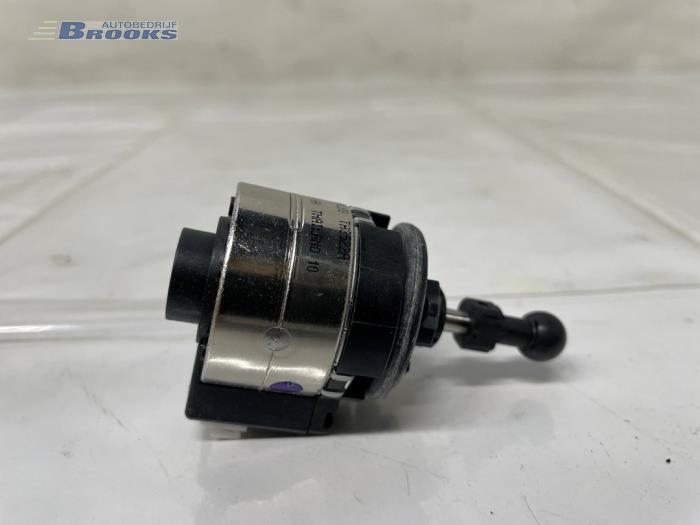 Nowe Silnik reflektora Audi A3 (8V1/8VK) 1.0 TFSI 12V Cena € 48,40 Z VAT oferowane przez Autobedrijf Brooks