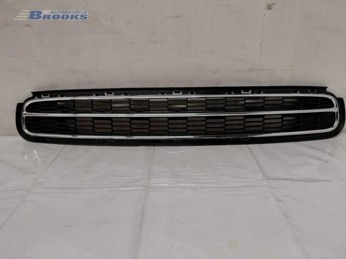 Nowe Grill Mini Mini (R56) 1.4 16V One Cena € 90,75 Z VAT oferowane przez Autobedrijf Brooks