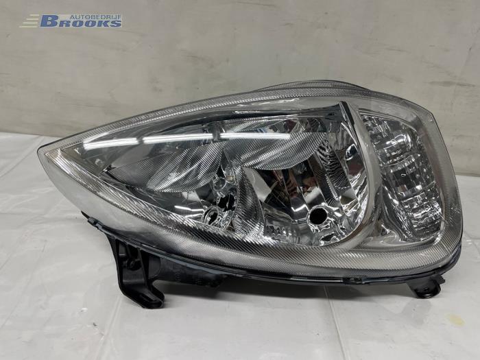 Nowe Reflektor prawy Opel Corsa C (F08/68) Cena € 90,75 Z VAT oferowane przez Autobedrijf Brooks
