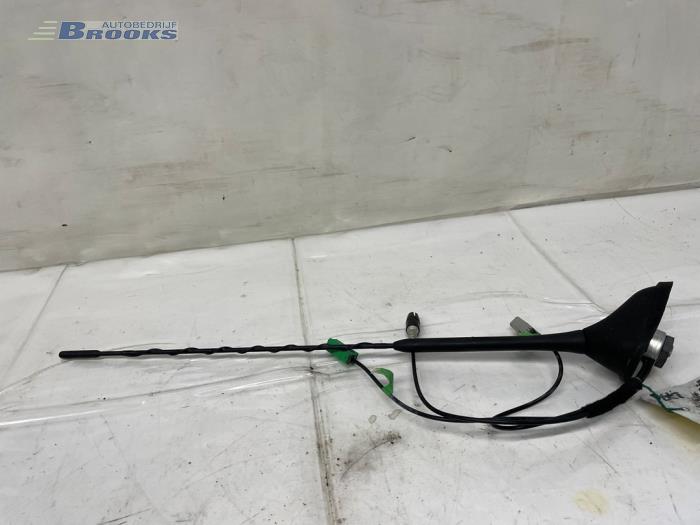 Używane Antena Fiat Croma (194) 2.2 MPI 16V Cena € 15,00 Procedura marży oferowane przez Autobedrijf Brooks
