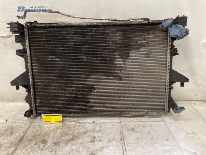 Usagé Radiateur Volkswagen Transporter T5 2.5 TDi 4Motion Prix € 30,00 Règlement à la marge proposé par Autobedrijf Brooks