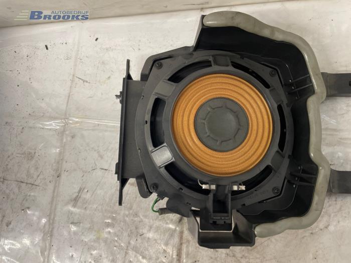 Używane Subwoofer BMW iX (I20) xDrive40 77 kWh Cena € 150,00 Procedura marży oferowane przez Autobedrijf Brooks