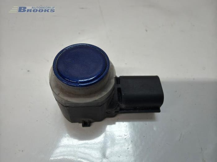 Usados Sensor PDC Ford Grand C-Max (DXA) 1.0 Ti-VCT EcoBoost 12V 125 Precio € 10,00 Norma de margen ofrecido por Autobedrijf Brooks