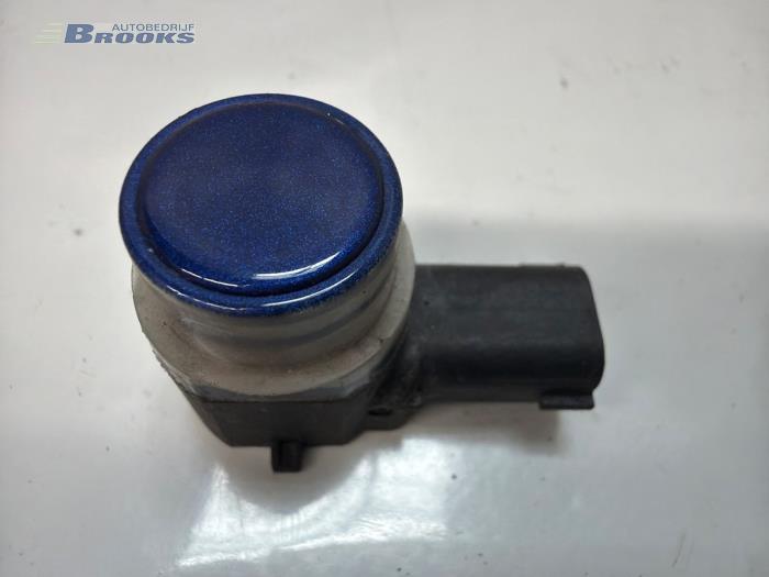 Usados Sensor PDC Ford Grand C-Max (DXA) 1.0 Ti-VCT EcoBoost 12V 125 Precio € 10,00 Norma de margen ofrecido por Autobedrijf Brooks