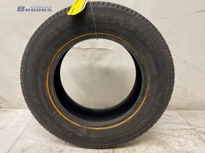 Używane Opona Cena € 50,00 Procedura marży oferowane przez Autobedrijf Brooks