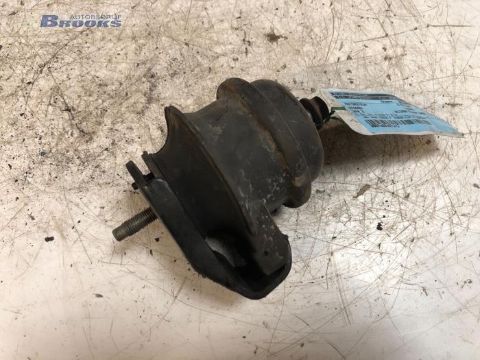 Used Engine mount Nissan 350 Z (Z33) 3.5 V6 24V Price € 25,00 Margin scheme offered by Autobedrijf Brooks