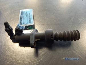 Used Clutch slave cylinder Peugeot 307 (3A/C/D) 2.0 HDi 90 Price € 15,00 Margin scheme offered by Autobedrijf Brooks