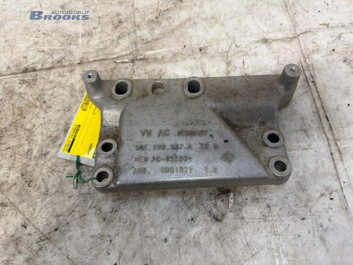 Used Engine mount Volkswagen Golf VII (AUA) e-Golf Price € 15,00 Margin scheme offered by Autobedrijf Brooks