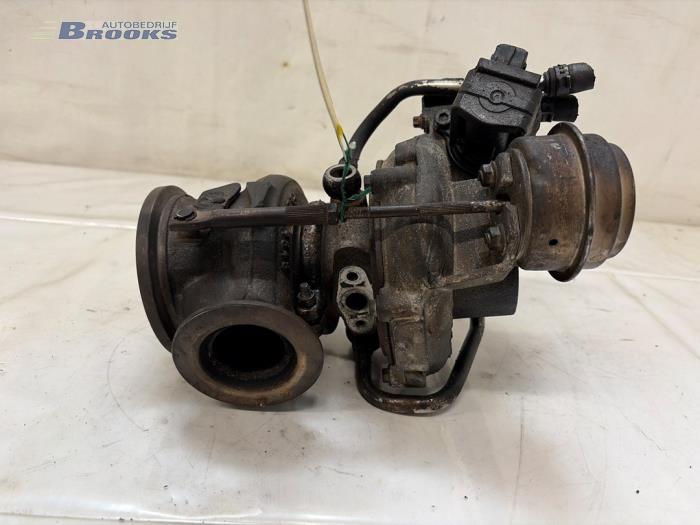 Usagé Turbo BMW 7 serie (F01/02/03/04) 750i,Li,LiS V8 32V Prix € 250,00 Règlement à la marge proposé par Autobedrijf Brooks