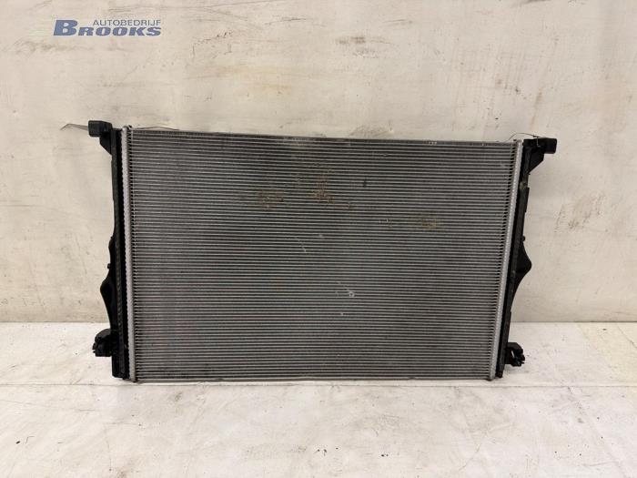 Used Radiator Mercedes EQB (X243) 250 67 kWh Price € 275,00 Margin scheme offered by Autobedrijf Brooks