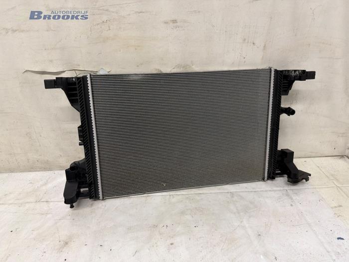 Used Radiator Mercedes EQB (X243) 250 67 kWh Price € 275,00 Margin scheme offered by Autobedrijf Brooks