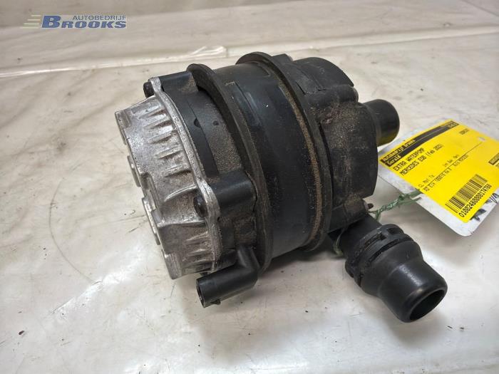 Begagnade Extra vattenpump Mercedes EQB (X243) 250 67 kWh Pris € 35,00 Marginaltabell erbjuds av Autobedrijf Brooks