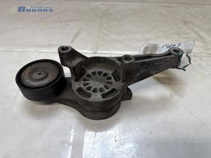 Usados Tensor correa múltiple Volkswagen Caddy III (2KA,2KH,2CA,2CH) 1.9 TDI Precio € 15,00 Norma de margen ofrecido por Autobedrijf Brooks
