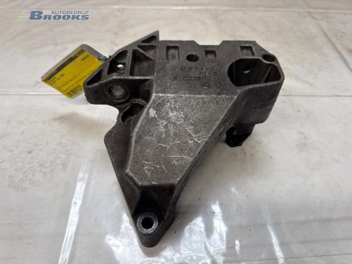 Used Engine mount Volkswagen Golf V (1K1) 2.0 GTI 16V Price € 20,00 Margin scheme offered by Autobedrijf Brooks