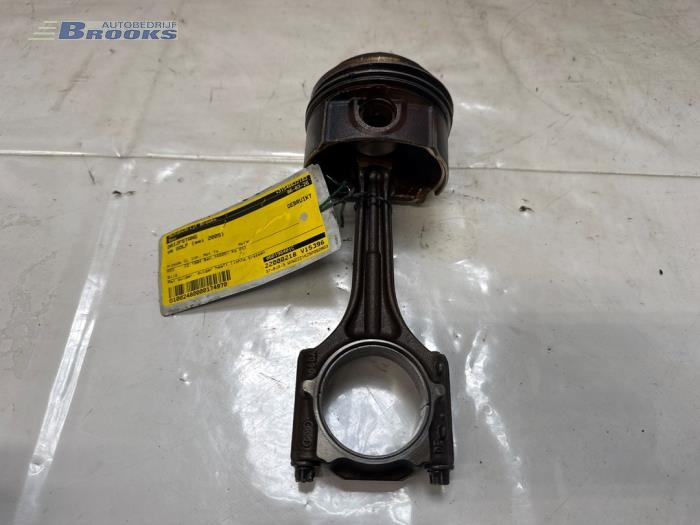 Usados Biela Volkswagen Golf V (1K1) 2.0 GTI 16V Precio € 30,00 Norma de margen ofrecido por Autobedrijf Brooks