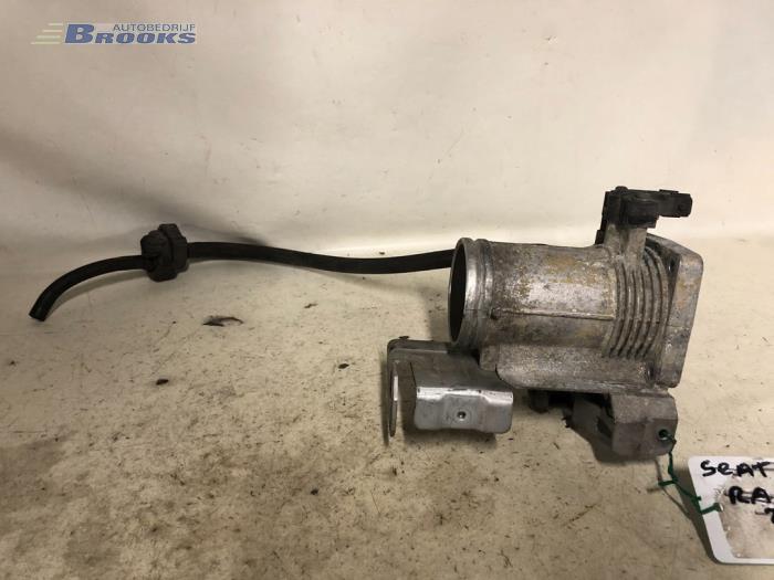 Gebrauchte Drosselklappengehäuse BMW 3 serie Compact (E36/5) 316i Preis € 15,00 Margenregelung angeboten von Autobedrijf Brooks