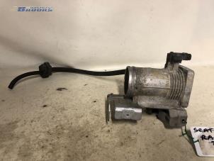 Used Throttle body BMW 3 serie Compact (E36/5) 316i Price € 15,00 Margin scheme offered by Autobedrijf Brooks
