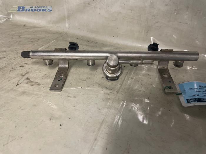 Usagé Système d'injection Mini Mini Cooper S (R53) 1.6 16V Prix € 10,00 Règlement à la marge proposé par Autobedrijf Brooks