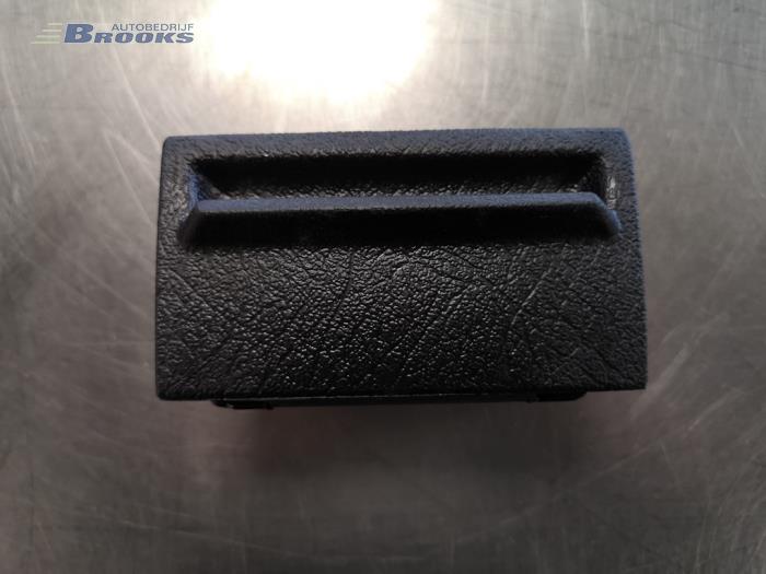 Aschenbecher vorne Volkswagen Golf I - 171857309