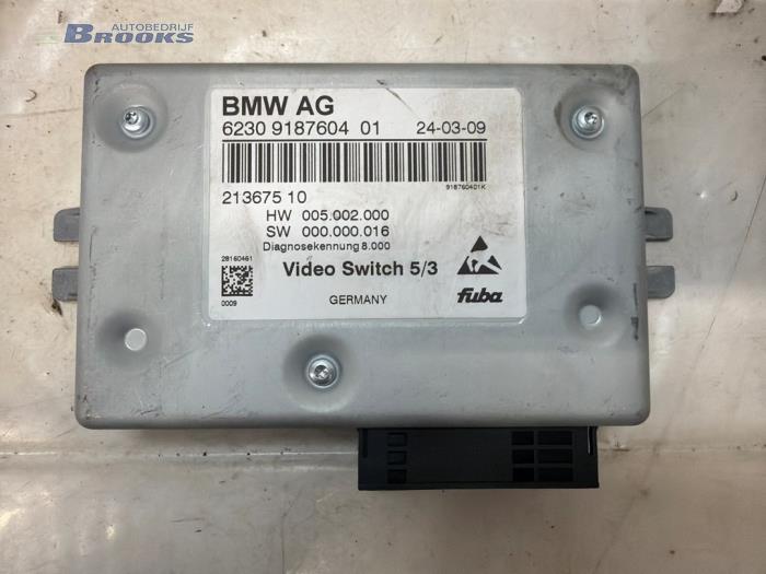 Używane Tuner TV BMW 7 serie (F01/02/03/04) 750i,Li,LiS V8 32V Cena € 60,00 Procedura marży oferowane przez Autobedrijf Brooks