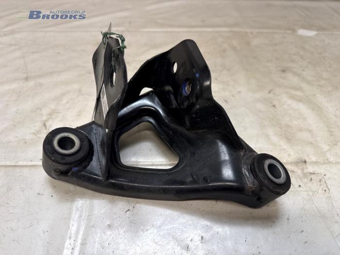 Usagé Support moteur Tesla Model 3 Long Range, Performance AWD Prix € 20,00 Règlement à la marge proposé par Autobedrijf Brooks