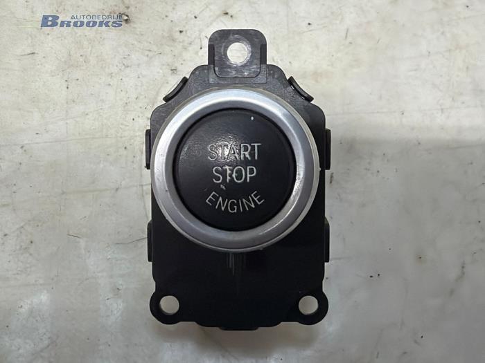 Używane Przelacznik Start/Stop BMW 7 serie (F01/02/03/04) 750i,Li,LiS V8 32V Cena € 25,00 Procedura marży oferowane przez Autobedrijf Brooks
