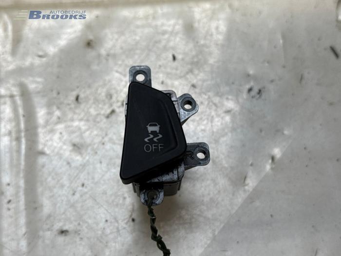 Usados Interruptor ESP Jeep Compass II (MP) 1.4 Multi Air2 16V Precio € 25,00 Norma de margen ofrecido por Autobedrijf Brooks