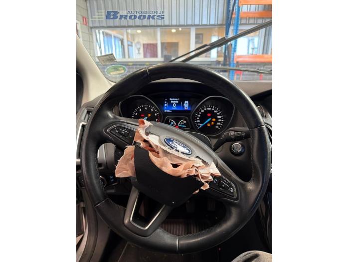 Begagnade Ratt Ford Focus 3 1.0 Ti-VCT EcoBoost 12V 125 Pris € 80,00 Marginaltabell erbjuds av Autobedrijf Brooks