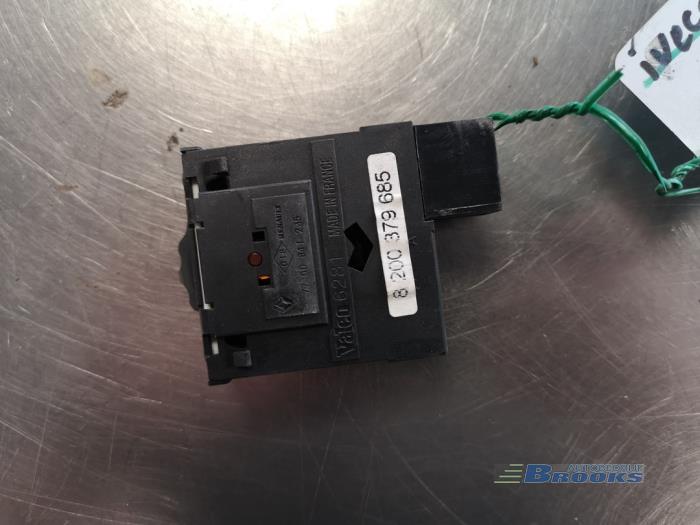 AIH headlight switch from a Renault Kangoo Express (FW) 1.5 dCi 70 2008
