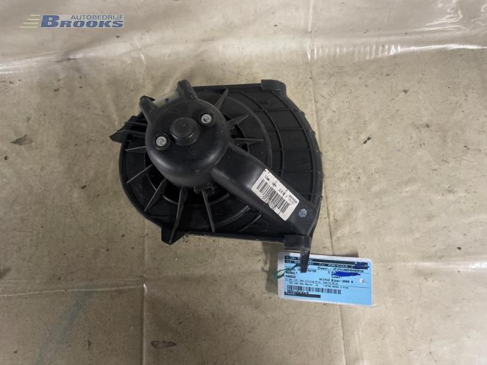 Heating and ventilation fan motor from a Renault Kangoo Express (FW) 1.5 dCi 70 2008