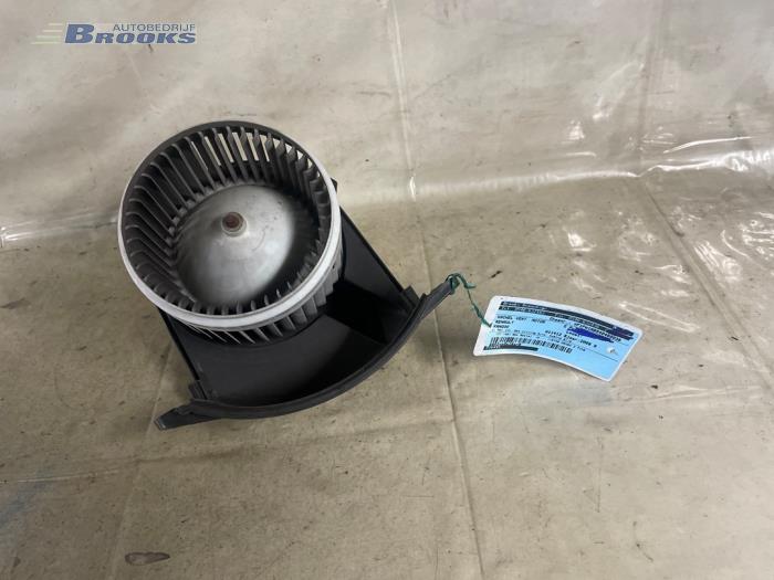 Heating and ventilation fan motor from a Renault Kangoo Express (FW) 1.5 dCi 70 2008