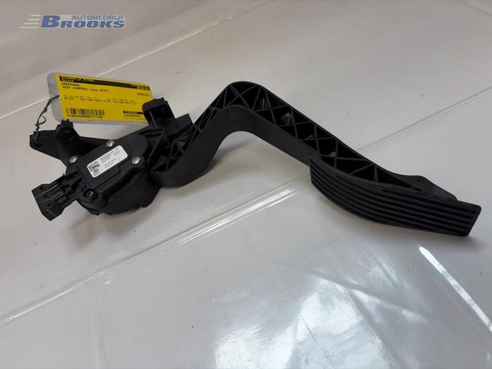 Gebrauchte Gaspedal Jeep Compass II (MP) 1.4 Multi Air2 16V Preis € 15,00 Margenregelung angeboten von Autobedrijf Brooks