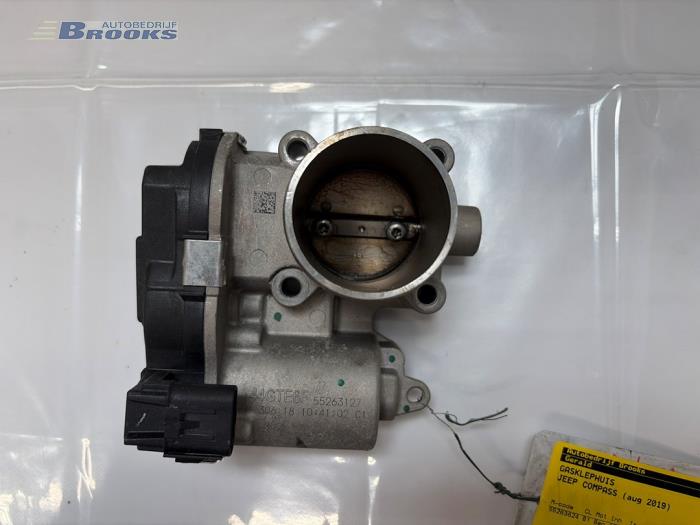 Usagé Boitier papillon Jeep Compass II (MP) 1.4 Multi Air2 16V Prix € 45,00 Règlement à la marge proposé par Autobedrijf Brooks